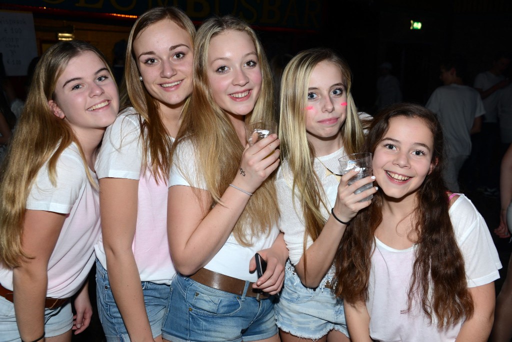 ../Images/Jeugddisco White Edition 413.jpg